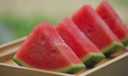 网红奶片吃瓜视频,揭秘网红食品背后的真相