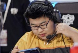 职业选手小胖吃瓜视频,揭秘职业选手的日常生活与趣味瞬间