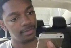 吃哈密瓜女孩哭的视频大全,视频大全记录感人瞬间